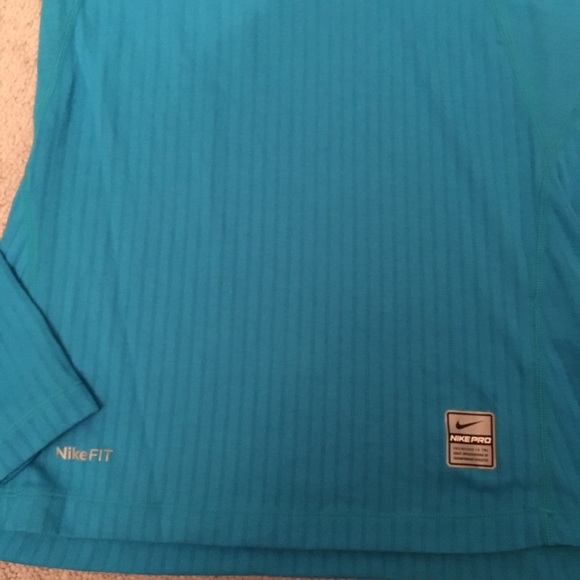 Nike Thermal Long Sleeve Shirt - Picture 2 of 6